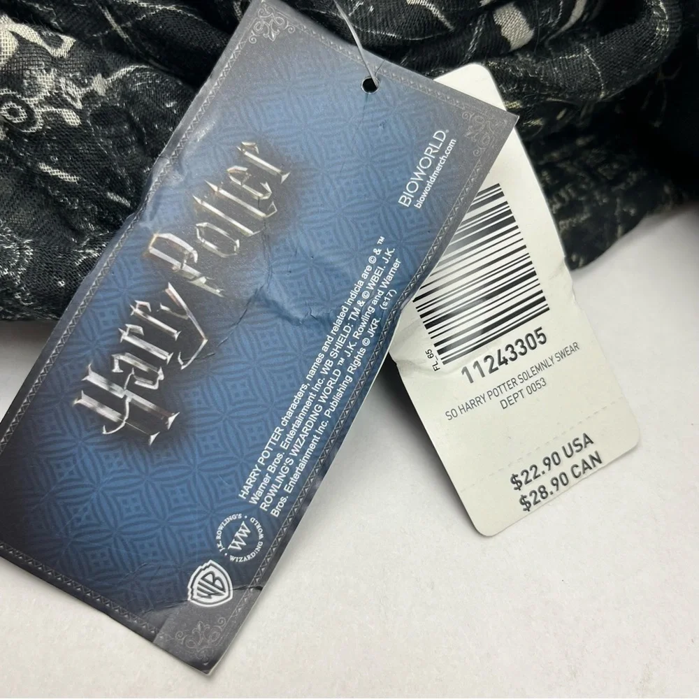 Torrid Harry Potter Infinity Scarf Womens One Size Black Grey Gray‎ White NEW